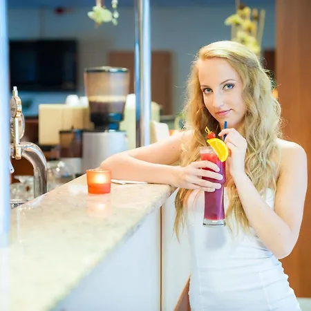 Sungarden Wellness Отель